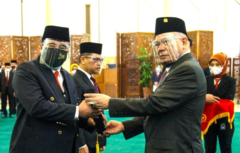 Ketua DPD Lanyala Mahmud Mattalitti Lantik Analisis Kebijakan Ahli Utama Setjen DPD RI