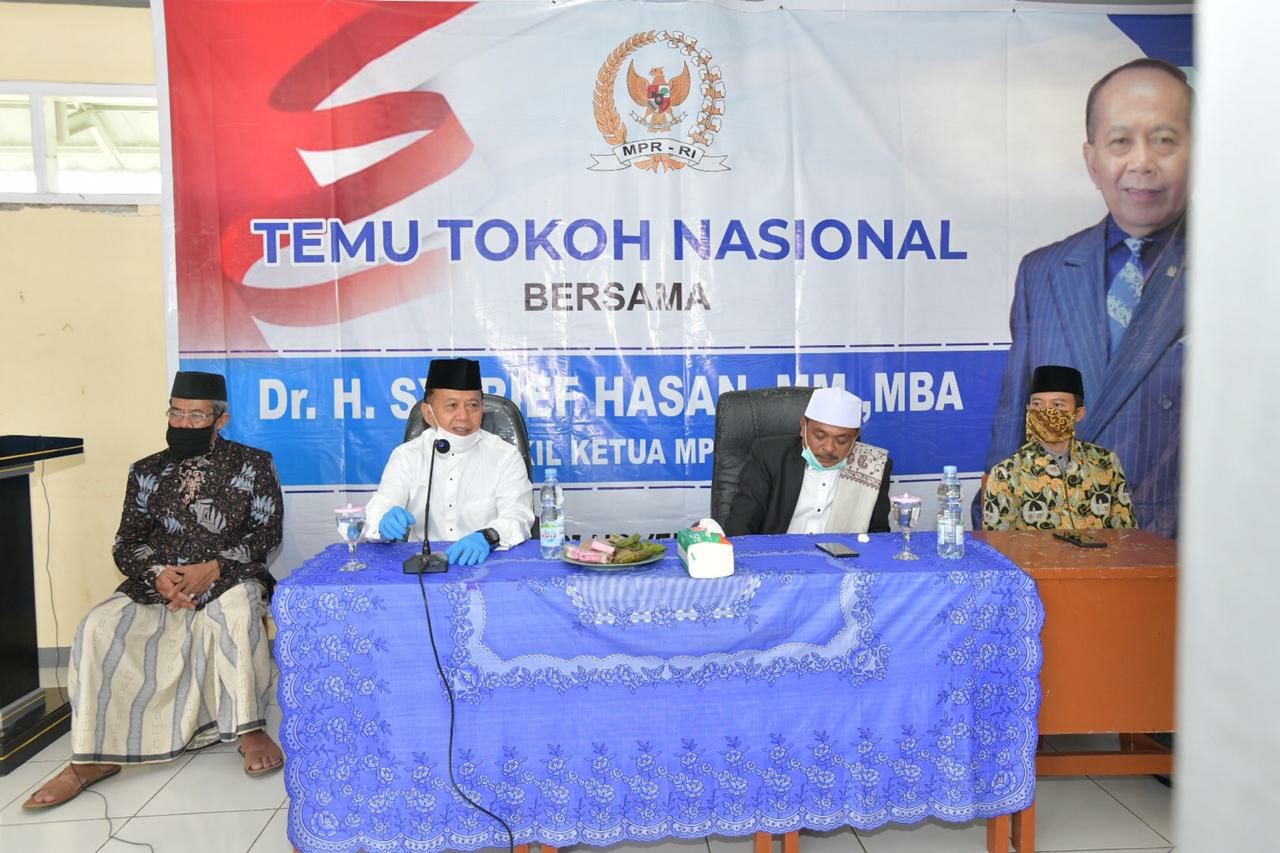 Wakil Ketua MPR RI Minta Santri jangan Minder