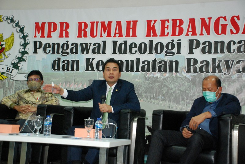 "Waspada Hoaks Jelang Pilkada 9 Desember”