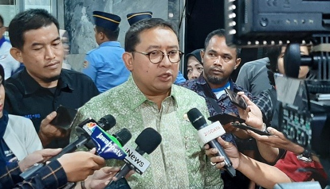 Tak Percaya Miliki Senpi, Fadli Zon: FPI Cinta Damai