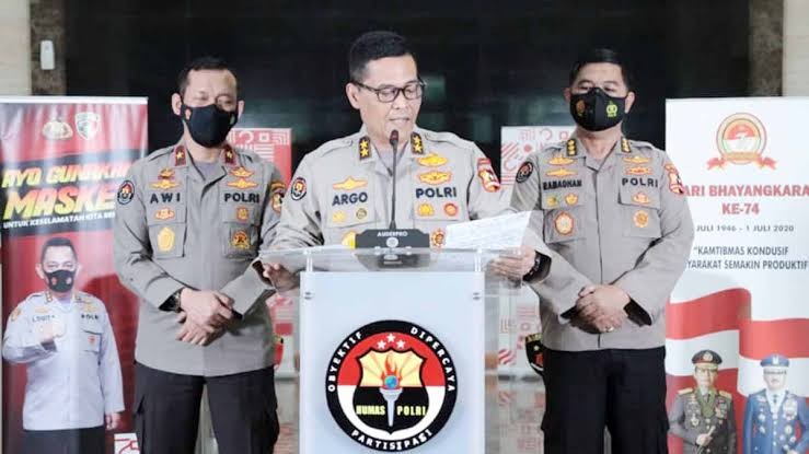 Polisi Ultimatum Lima Tersangka Kasus Prokes Serahkan Diri