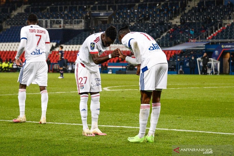 Lyon Permalukan PSG di Kandangnya