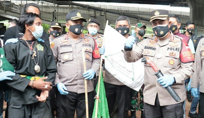 Bawa Badik Saat Aksi 1812, Dua Jawara Betawi Ditangkap Polisi