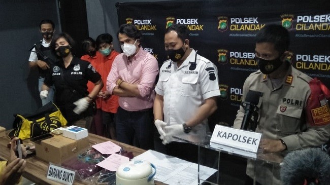 Pura-pura Jadi ART, Pasutri Lakukan Pencurian di Rumah Jeremy Thomas