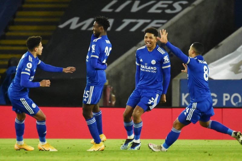 Leicester City Puncaki Klasemen Usai Kalahkan Chelsea 2-0