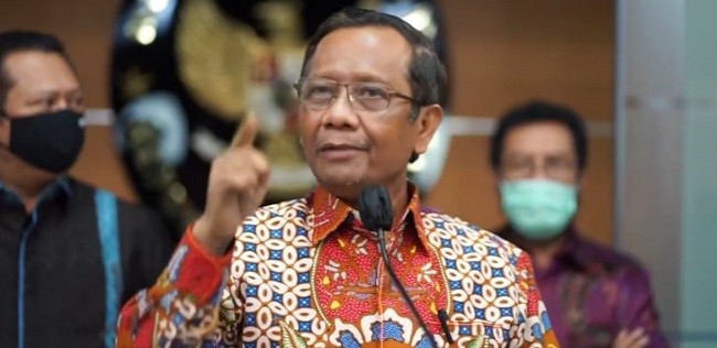 Mahfud MD: Tak Boleh Wajibkan Anak Non-Muslim Pakai Jilbab 