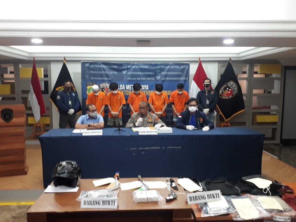Berbekal Pistol Mainan dan Celurit, Komplotan Perampok Gasak Rp 36 Juta dari Alfamart Ciputat