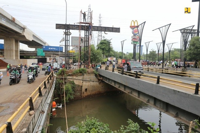 PUPR Kembalikan Fungsi Sungai Cakung di Kawasan Grand Kota Bekasi