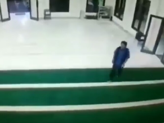 Pemuda Hendak Tusuk Imam Masjid di Depok, Polisi: Ada Indikasi Gangguan Jiwa