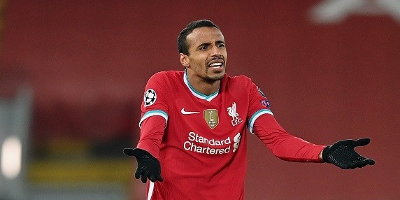 Bek Liverpool Ini Bakal Absen Hingga Akhir Musim