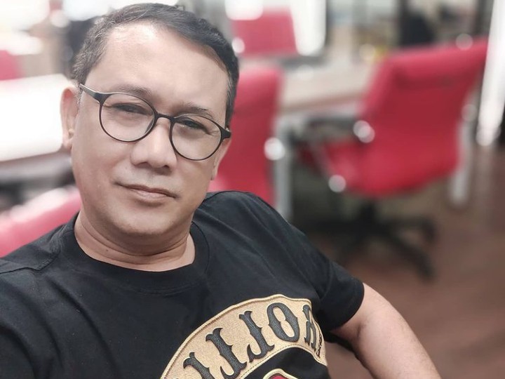 Denny Siregar ke AHY: Belajar Jadi Laki-laki, Sebelum Mimpi Jadi Pemimpin Negeri