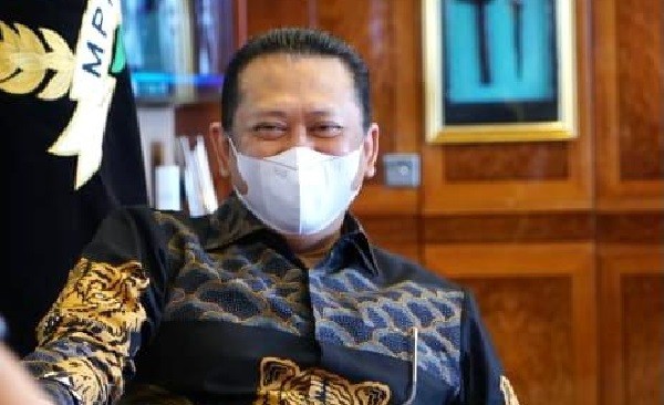 WNA China Salah Gunakan Izin Tinggal, Bamsoet Minta Pemerintah Beri Sanksi Tegas 