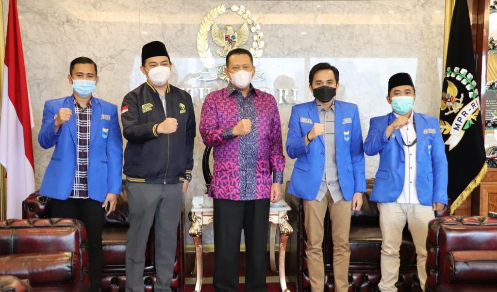 Terima Pengurus PMII, Bamsoet Ajak Generasi Muda Tanggulangi Dampak Perubahan Iklim