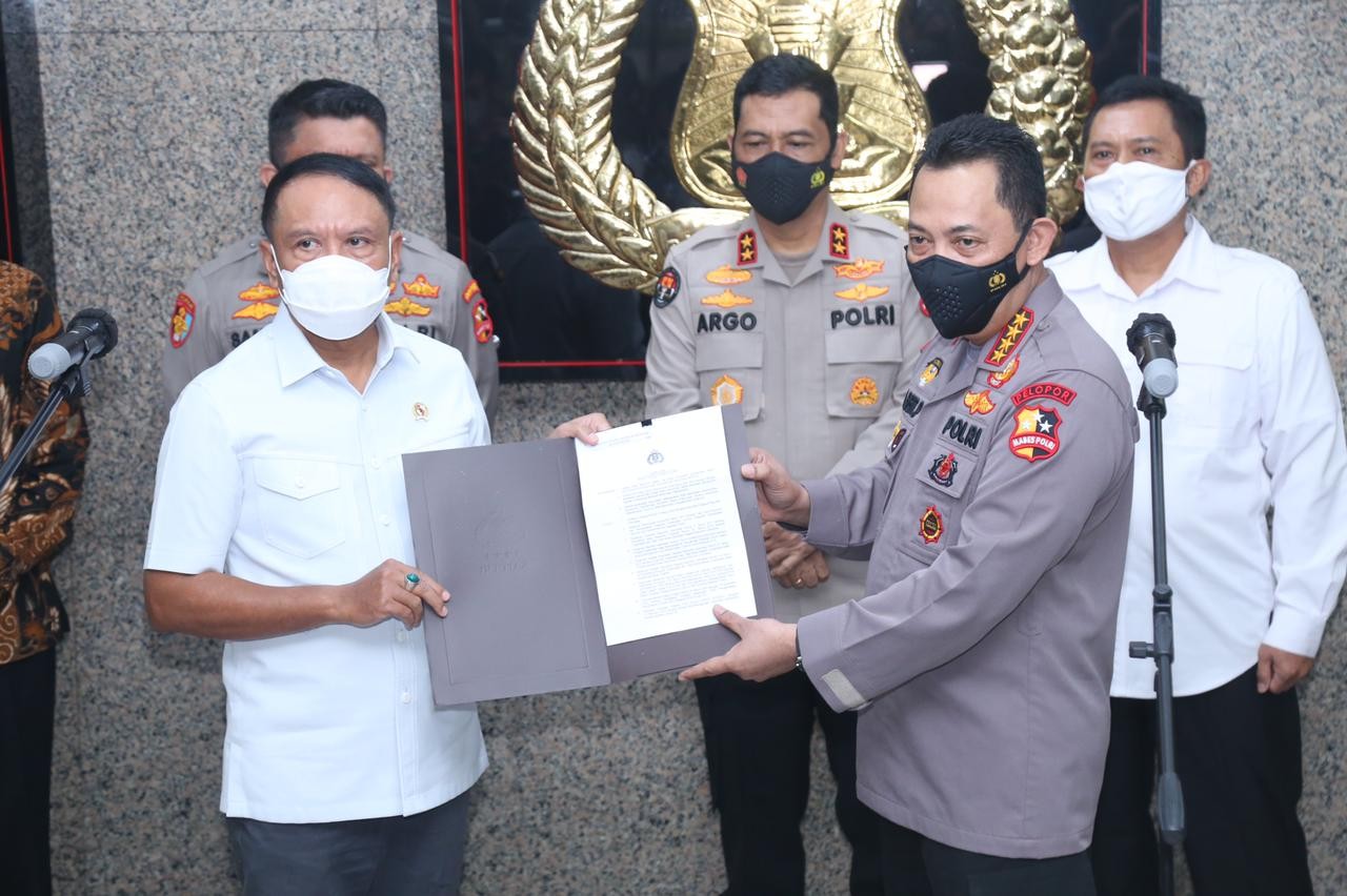 Izinkan Kompetisi Sepak Bola Digelar, Kapolri: Penegakan Prokes Harga Mati