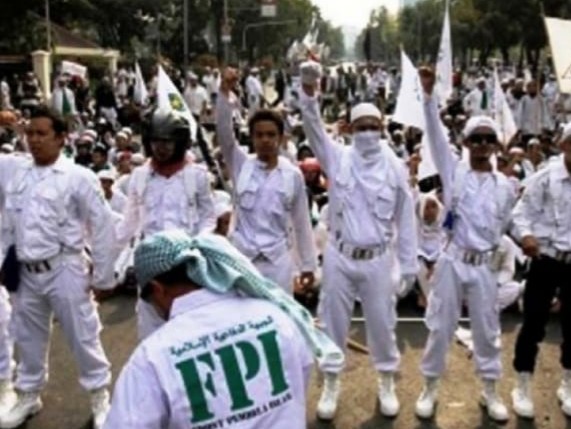 Relawan FPI Diusir Petugas Saat Bantu Korban Banjir, Aziz Yanuar: Mereka Kurang Piknik