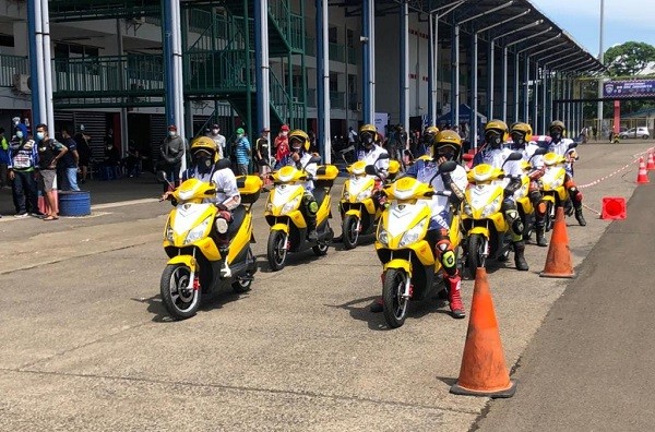 Bamsoet Test Drive Mobil dan Motor Listrik di Sirkuit Sentul