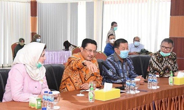 Fadel Muhammad Dorong Industri Daerah Go Internasional