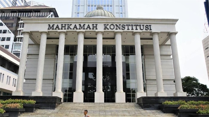 Mantan Hakim MK Sebut Paslon Suara Terbanyak Kedua Bisa Menang Pilkada