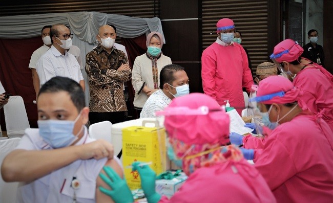 Pulihkan Pelayanan Publik, Kemenkop Gelar Vaksinasi untuk Ribuan Pegawainya