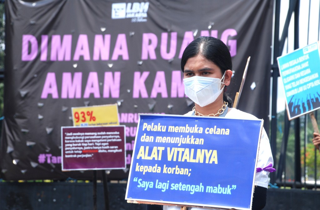 Peringati Hari International Perempuan Sedunia