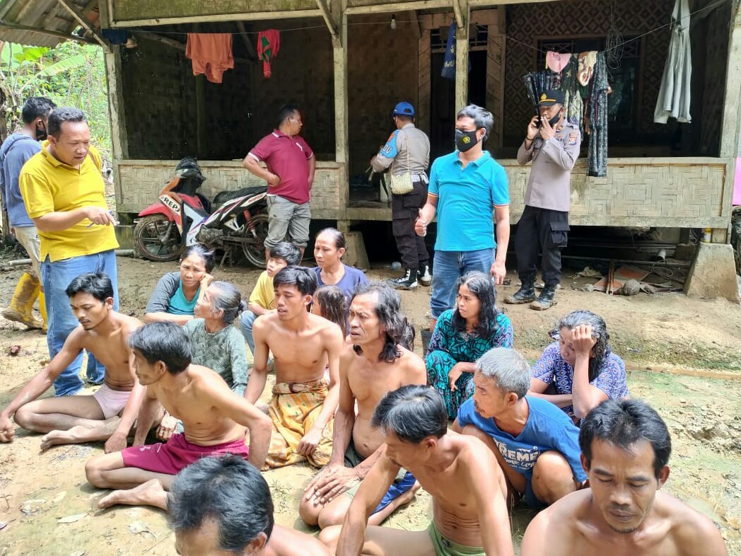 Kasus Hukum Dihentikan, Pengikut Aliran Hakekok Jalani Taubat di Pesantren