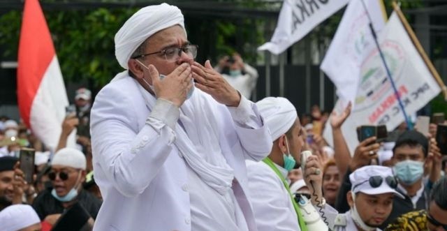 Cegah Kerumunan, Rizieq Shihab Minta Pendukungnya Tak Datang ke PN Jaktim 