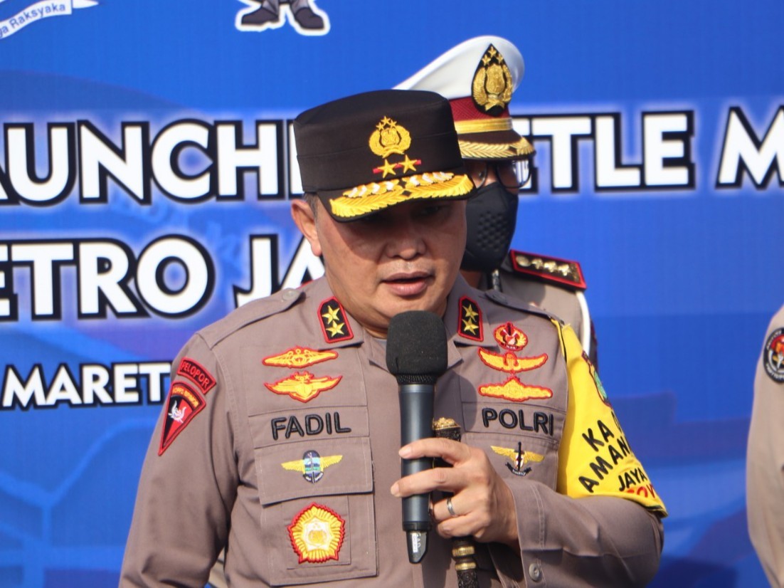 Kapolda Metro Tinjau Vaksinasi Massal, Tukang Gali Kubur Jadi Prioritas