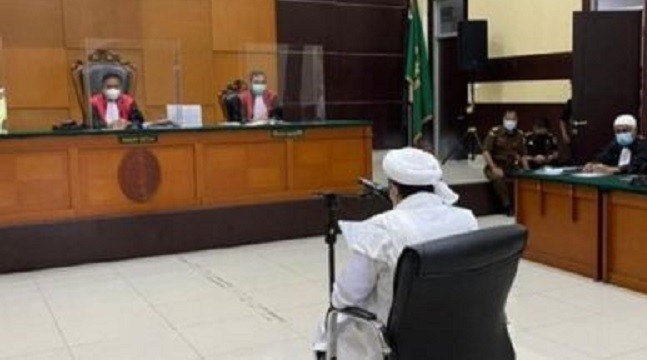 Rizieq Shihab Kembali Bantah Sebarkan Kabar Bohong Terkait Tes Usap RS Ummi