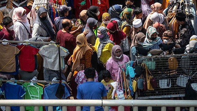 Pengunjung Pasar Tanah Abang Meluber, DPRD DKI: Harus Ada yang Tanggung Jawab 