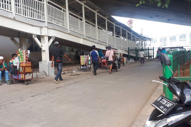 Transjakarta Sediakan Layanan Gratis Alternatif ke Stasiun Tanah Abang