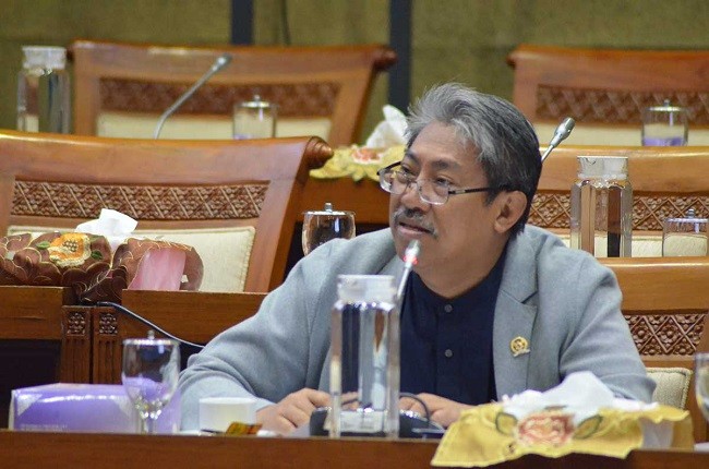 DPR Minta Pemerintah Jangan Bikin Lembaga Ristek Jadi Poco-poco