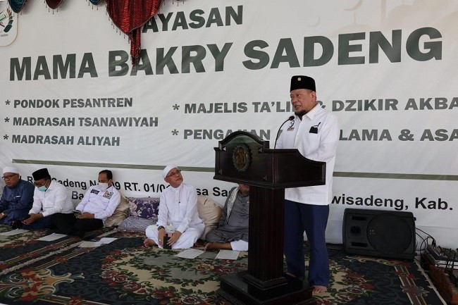 Silaturahmi di Pesantren Mama Bakry Sadeng, Ketua DPD RI Yakin Pesantren Cetak Pemimpin Berkualitas