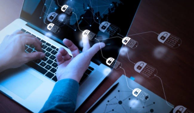 Penertiban Dunia Maya Kini Tergantung Efektivitas Virtual Polisi