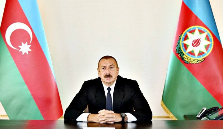 Rakyat Azerbaijan Rayakan Peringatan Hari Jadi Republik Demokratik Azerbaijan