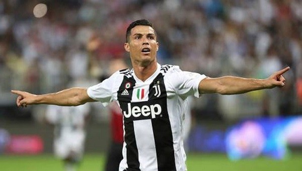Dihubungi Morinho, Ronaldo Gabung ke AS Roma?