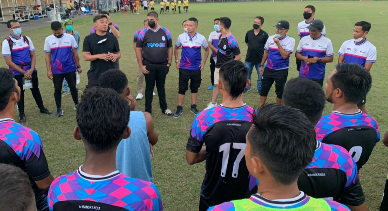 Mengintip Cara Rajiv Membangun Sumber Daya Manusia di RANS Cilegon FC