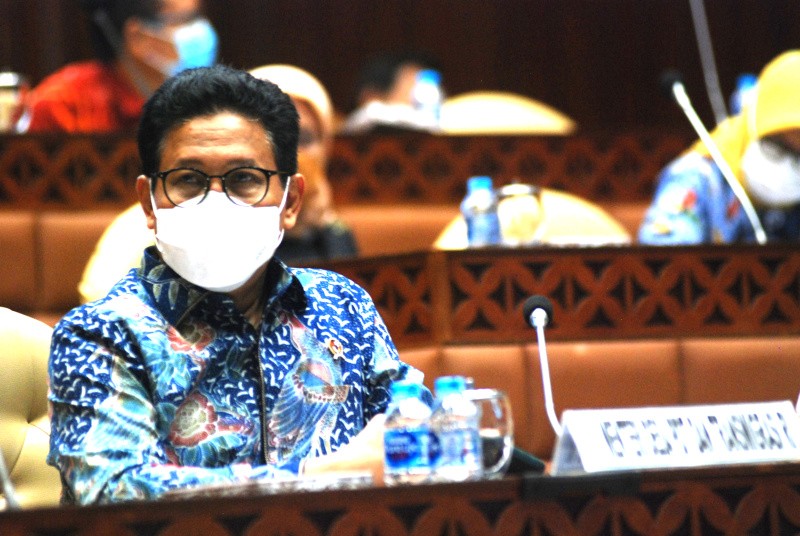 Menteri PDT Dan Transmigrasi Raker Dengan Komisi V DPR RI