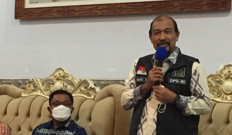 Nono Sampono Ajak Masyarakat Tanimbar Bangun SDM Kembangkan Sektor Pariwisata