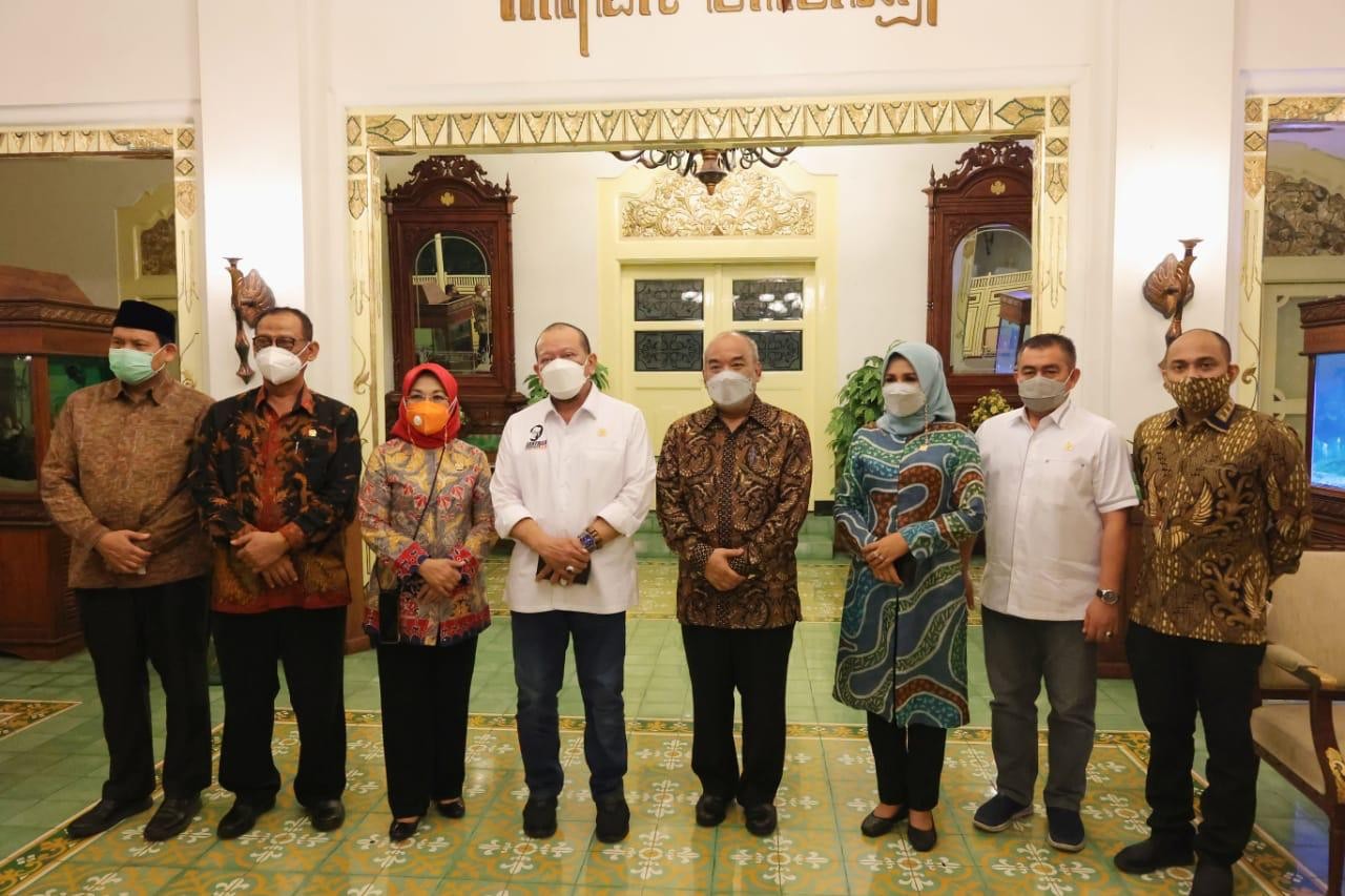 Silaturahmi dengan KGPAA Paku Alam X, Ketua DPD RI Beri Dukungan untuk Pariwisata DIY