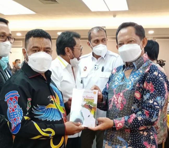 Bahas RUU Otsus, Senator Filep Harap Pemerintah Libatkan MRP/B