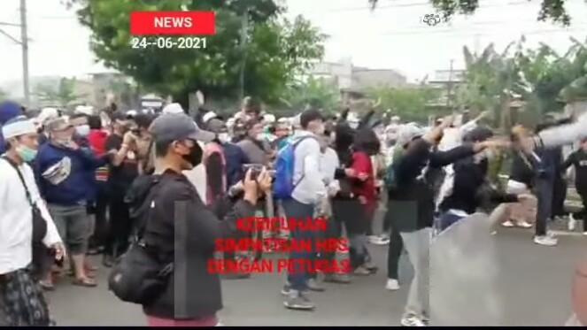 Ratusan Simpatisan Rizieq Diamankan usai Terlibat Bentrok, Polisi Temukan Senjata Tajam