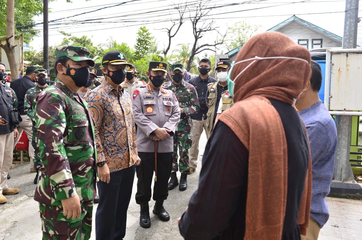 Tinjau PPKM Mikro di Bekasi, Kapolri Minta 3T dan Tes PCR Dipercepat