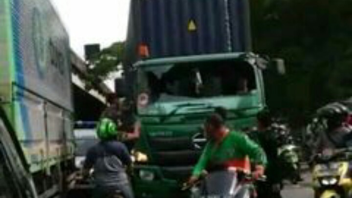 Aksi Perusakan dan Penganiayaan Supir Truk di Sunter, Polisi Buru Pelaku
