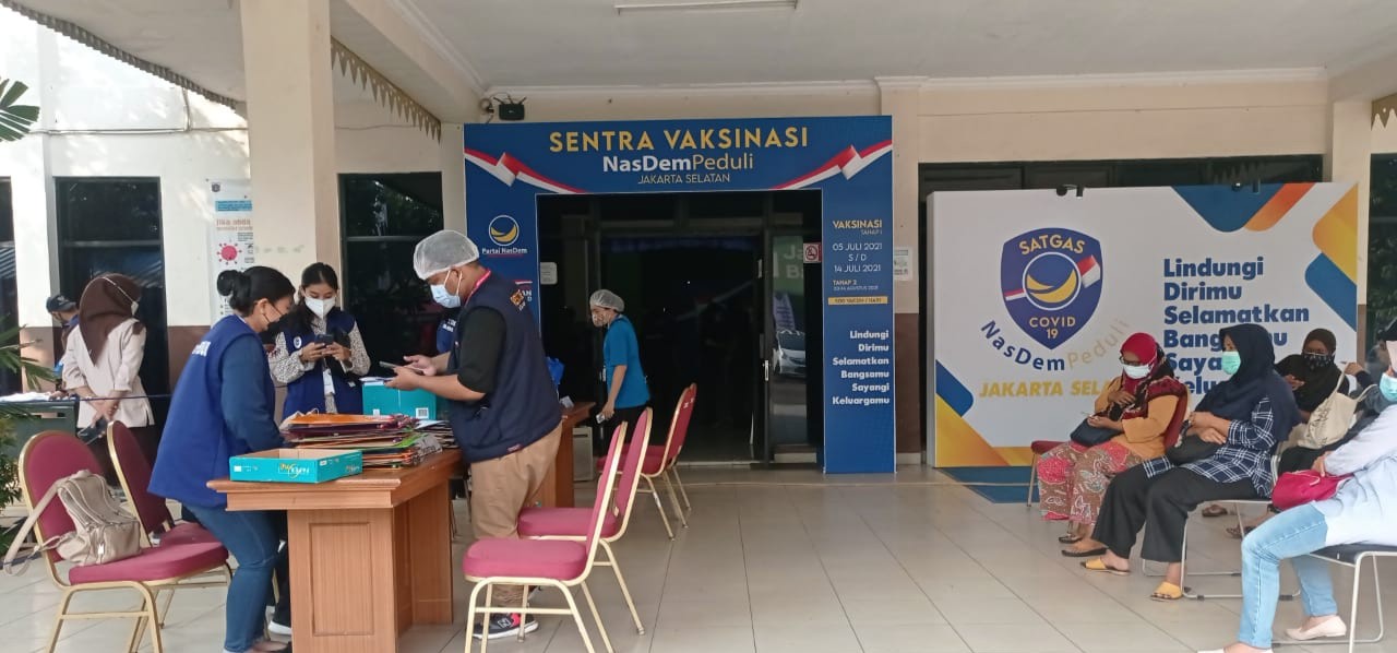 Dirikan Posko,  NasDem Targetkan Vaksinasi 1 Juta Penduduk Pulau Jawa