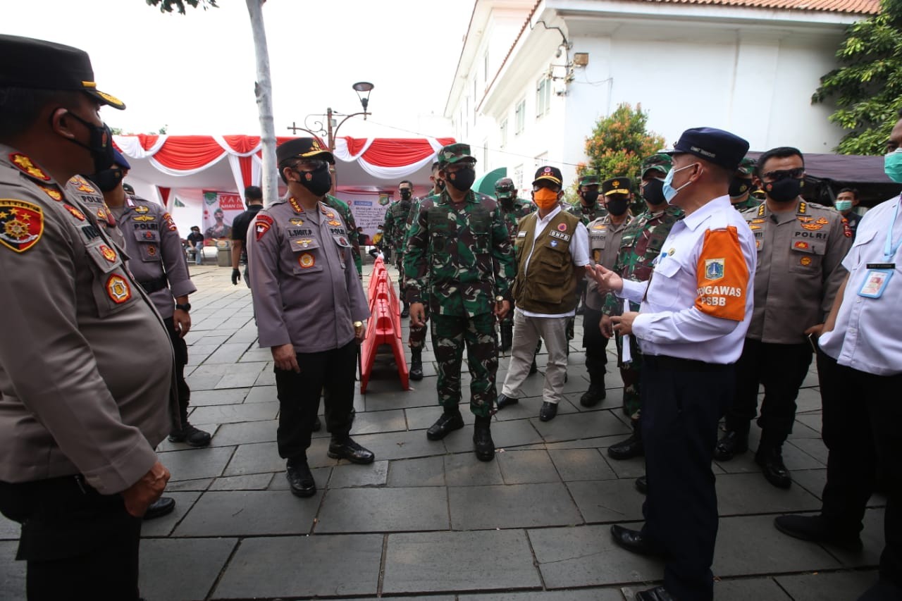 Vaksinasi Massal di Kota Tua, TNI-Polri Siapkan 10.000 Dosis Sinovac