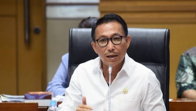 Komisi III DPR Apresiasi Penggerebekan Gudang Penimbunan Obat Covid-19
