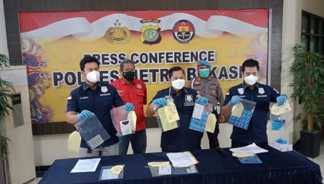 Jual Obat di Atas HET, Dua Apotik Diamankan Satreskrim Polres Metro Bekasi