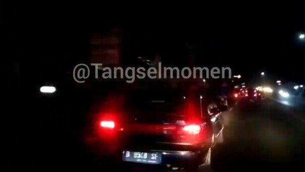 Diduga Halangi Laju Ambulans di Tangsel, Pengemudi Sedan Ini Dicari Polisi
