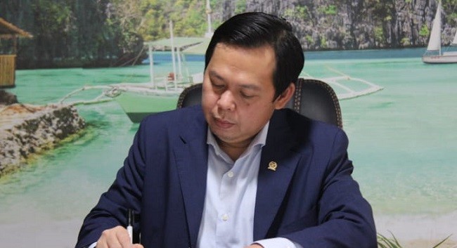 Pimpinan DPD RI: TNI-Polri Berkontribusi Besar Terhadap Penanganan Covid-19.