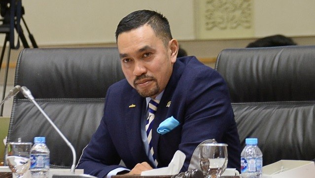 TKA China Masuk RI Saat PPKM, Komisi III DPR: Menkumham Buat Aturan Jangan 'Mencla-mencle'